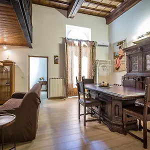 https://appartamento-via-dei-servi.it-tuscanyhotel.com